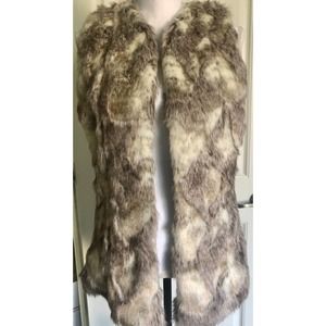 BSable‎ Los Angeles Faux Fur Vest Winter Luxury